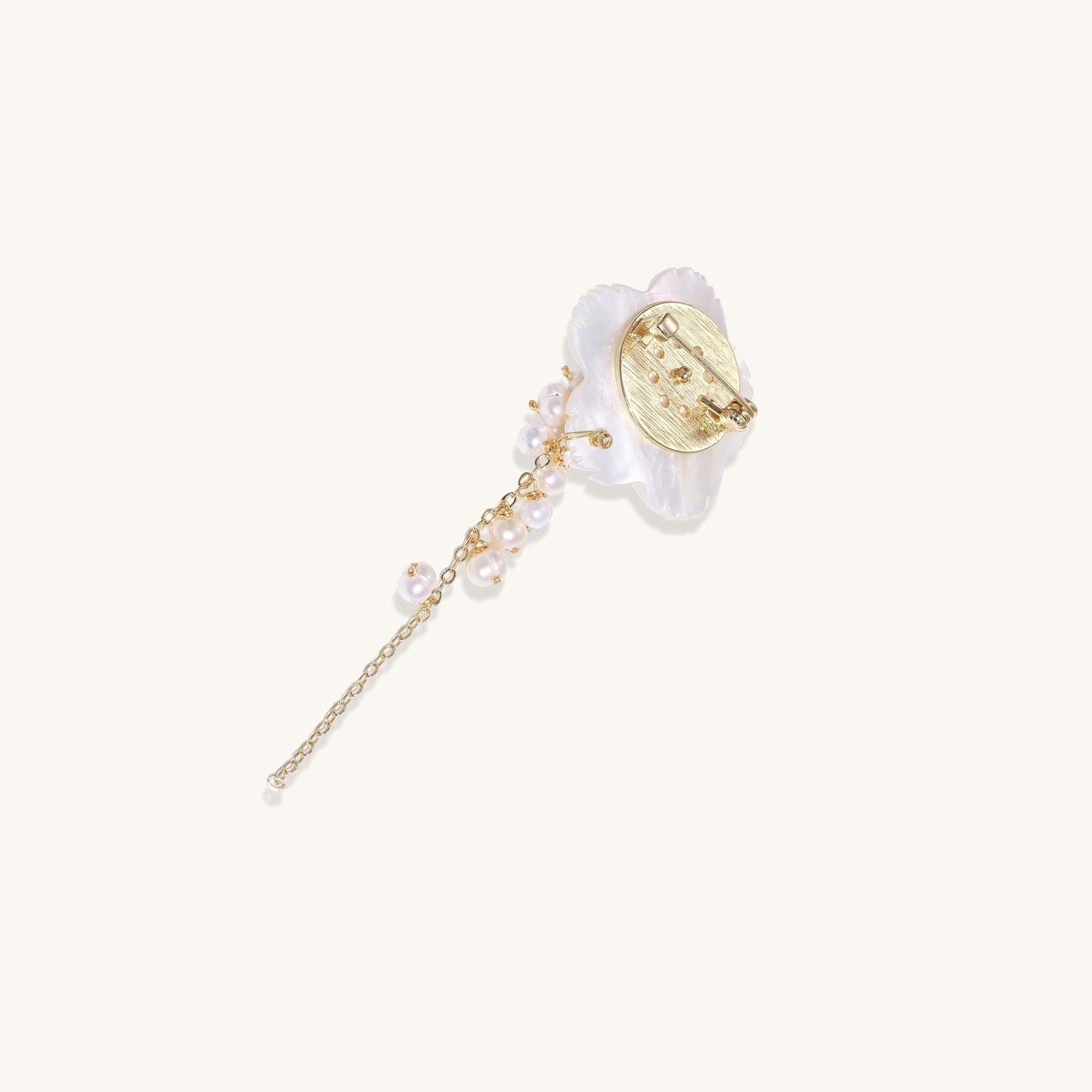 Gentle Support Pearl Flower Brooch