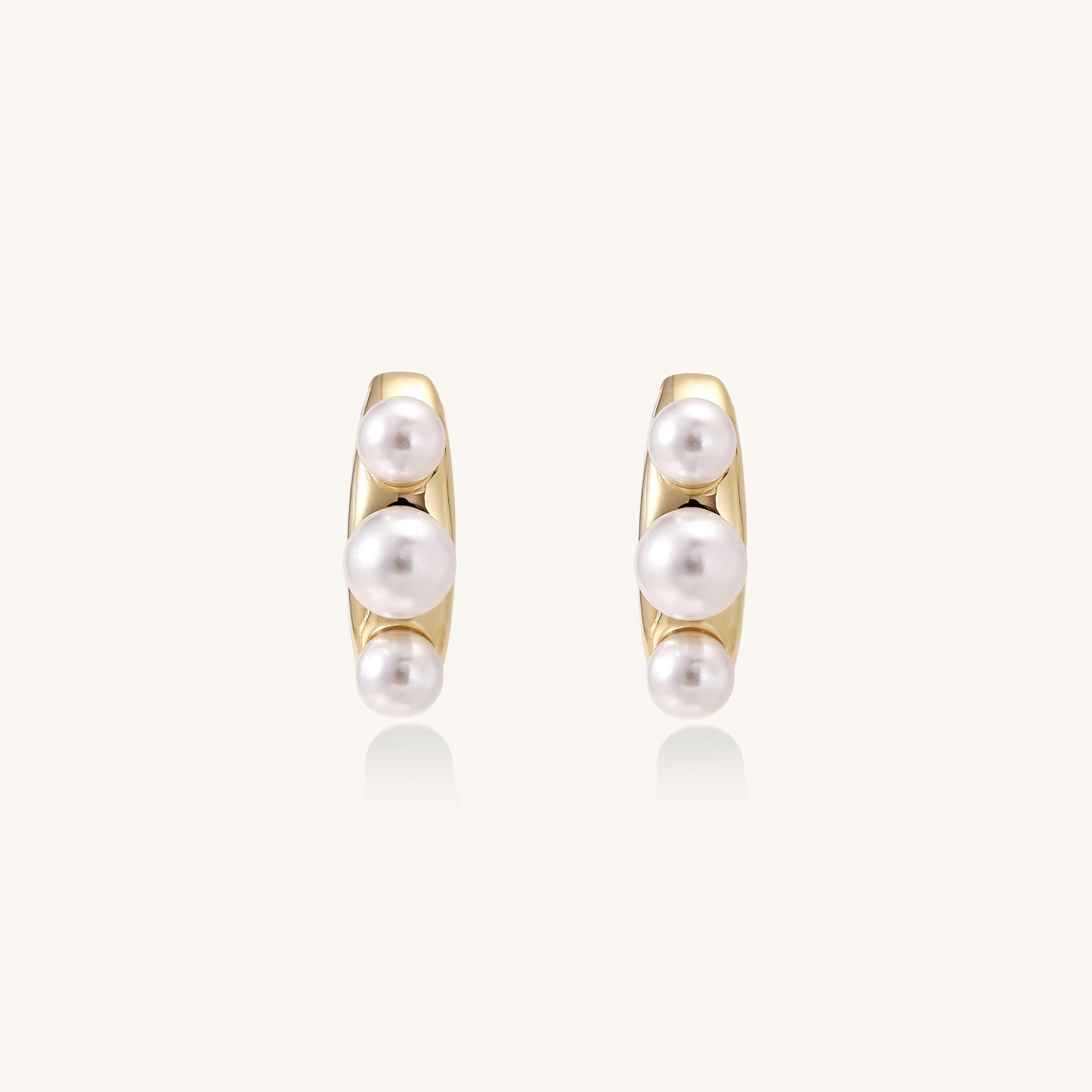 Gentle Confidence Pearl Hug Hoops