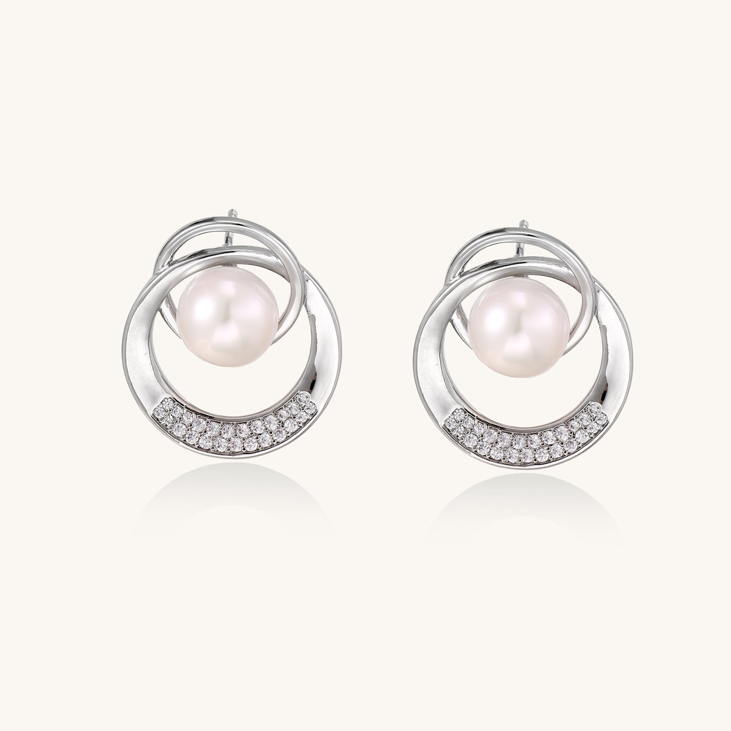 Calm Confidence Pearl Earrings