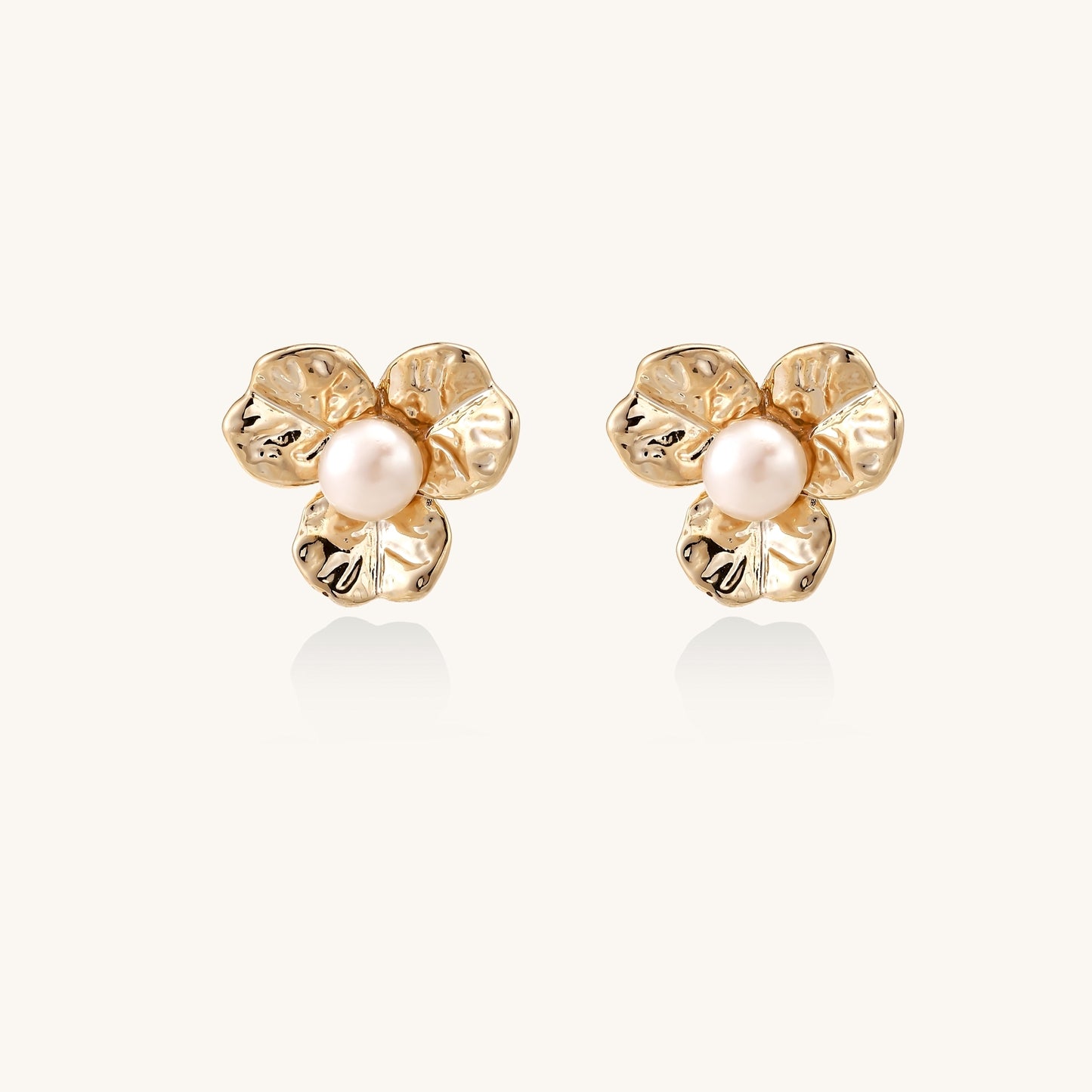 Gentle Comfort Floral Pearl Studs