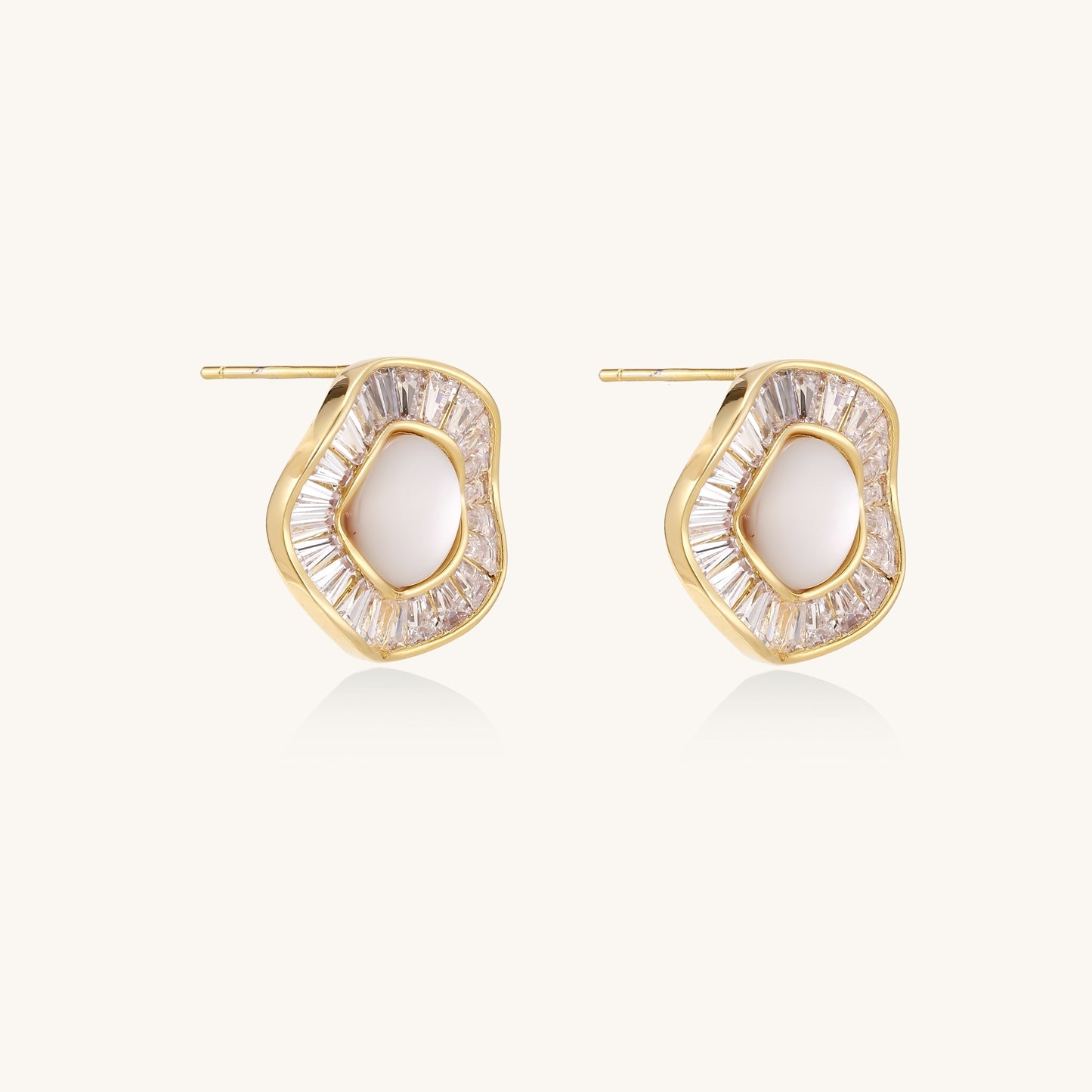 Gentle Confidence Pearl Earrings