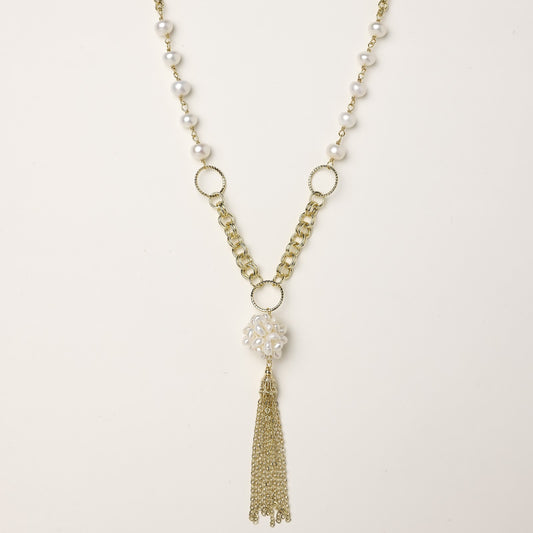 Balance Reminder Pearl Necklace