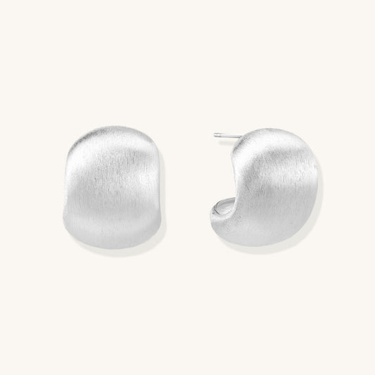 Soft Reflection Hug Earrings