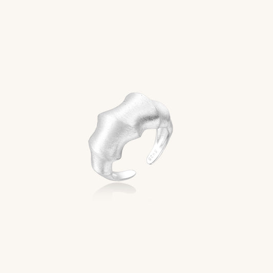 The Strength of Soft Curves Ring