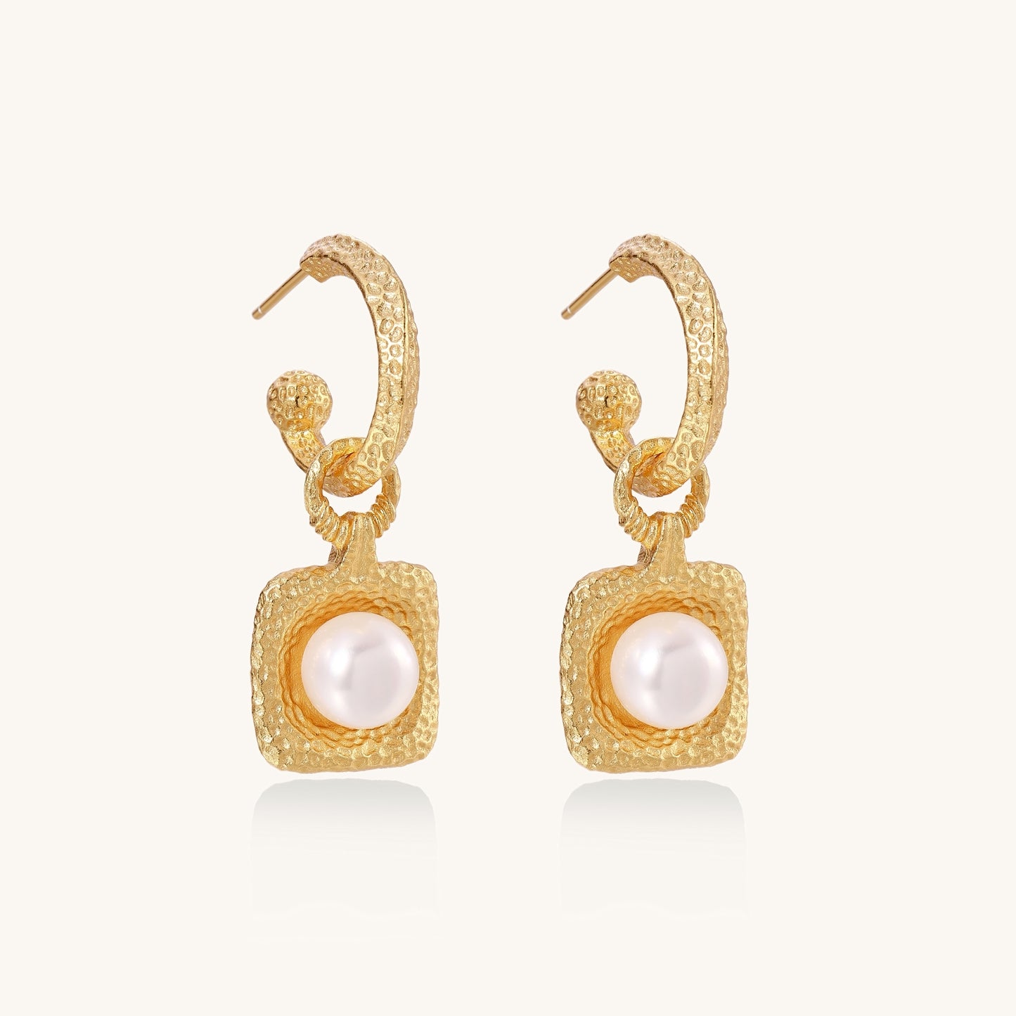 Everyday Confidence Pearl Earrings