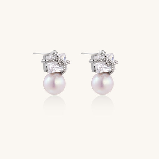 Small Confidence Pearl Earrings