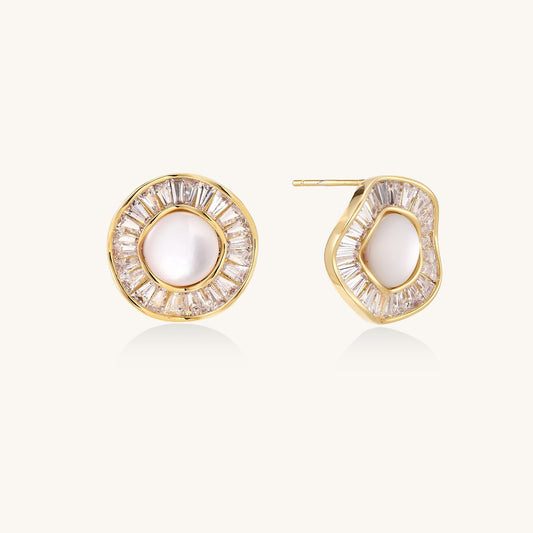 Gentle Confidence Pearl Earrings